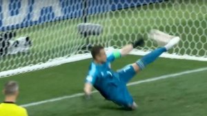 Акинфеев отбил ногой пенальти