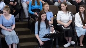 Любя меня, Христос оставил славу,  стих  18.05.2025