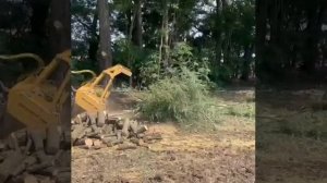 Мини-погрузчик LiuGong CLG 395B, работает с мульчером seppi m minifo