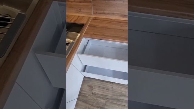 Кухонный гарнитур для частного дома. Старокамышинск
