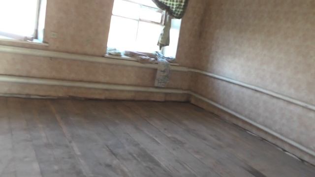 Володя Пащенко в своём доме в русской печи первый раз печёт хлеб.  28. 09. 2016