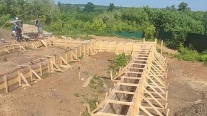 заливка фундамента вручную