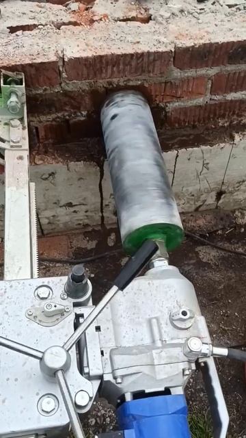 Алмазное бурение, продухи 132 диаметр ,двигатель ПРОАЛМ смотреть онлайн