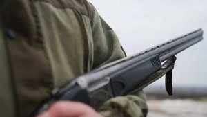 Мужчина стрелял по детской площадке из окна квартиры в Петербурге
