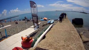 Сочи скоро лопнет, хотя только середина мая:пляжи курорта полны туристов, погода отличная, море +17