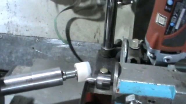 Бабка курит