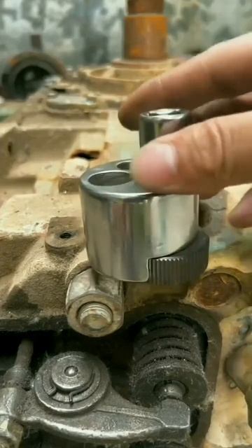 Выкручиватель шпилек и болтов смотреть онлайн