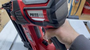 ГВОЗДЕЗАБИВАТЕЛЬ АККУМУЛЯТОРНЫЙ EINHELL PXC FIXETTO 18/50 N