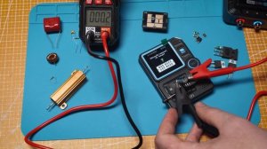 Тестер радіодеталей FNIRSI LCR-P1 | Розбирання, прошивка та ?