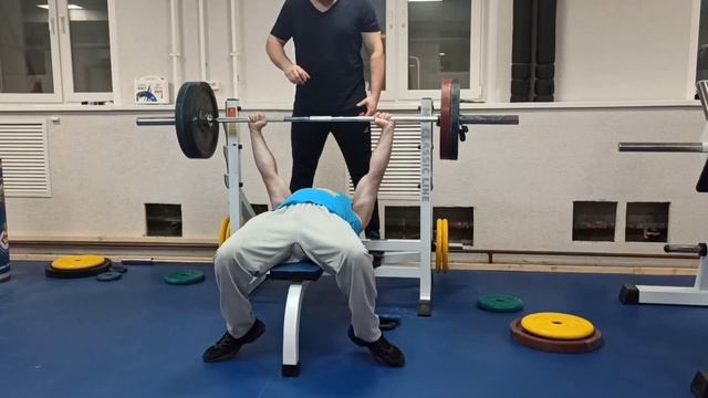 Жим штанги лёжа 110кг на количество смотреть онлайн