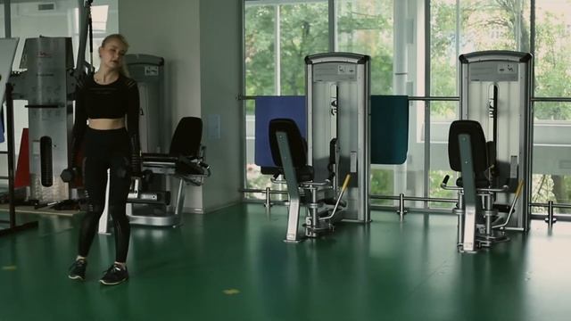 Выпады в движении \в шаге смотреть онлайн