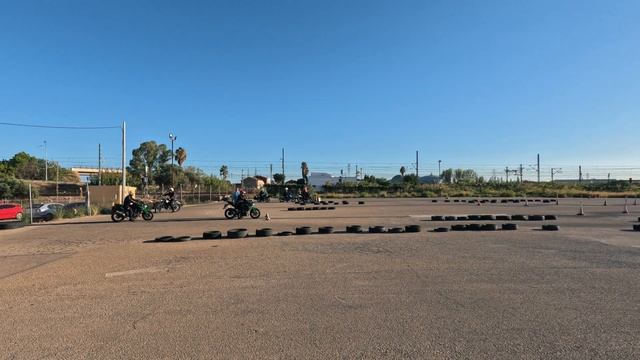 4k Опыт начинающего мотоциклиста, первый экип, перчатк? смотреть онлайн