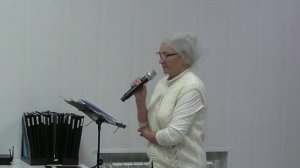 Стихи "Поднимитесь, друзья, ободритесь"  Валентина Россамахина