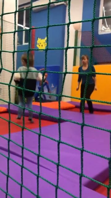 Белгород Батуты Амелия Гордей смотреть онлайн