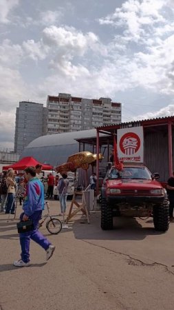 ФЕСТИВАЛЬ СТАРЫХ МОСКВИЧЕЙ