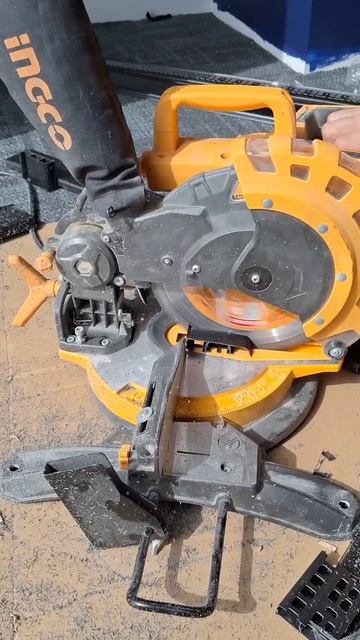 Монтаж пластикового плинтуса#houserepair#отделка#мастера#с смотреть онлайн