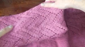 Джемпер с круглой, ажурной кокеткой спицами // Jumper with a r