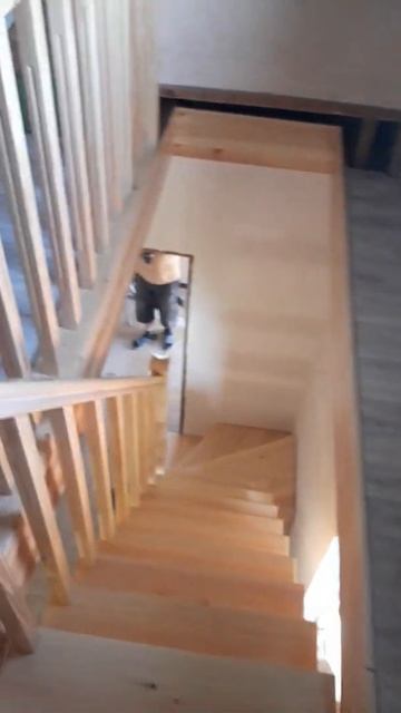 Лестница из сосны.