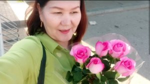 Влог. На работе.Цветы коллеге 💐Убираю подальше чемодан🙈