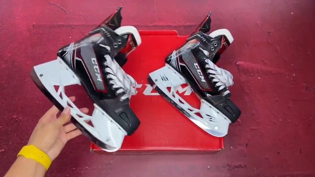 Хоккейные коньки CCM JETSPEED FT1