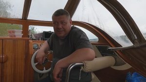 Спустили корабль. Попали в шторм. Первый улов.  Пробный выезд на природу. Наша жизнь в России.