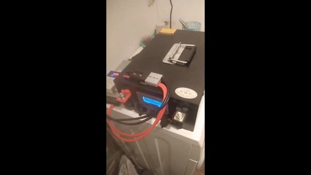 Тест аккумулятора на 12 v 60 ah. Проверка зарядки 14.6 v 50 амп смотреть онлайн