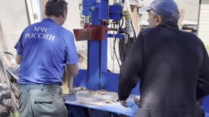 дровокол вертикальный