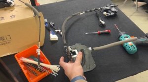 Установили доводчики в двери Geely Monjaro#шумоизоляцияавт?