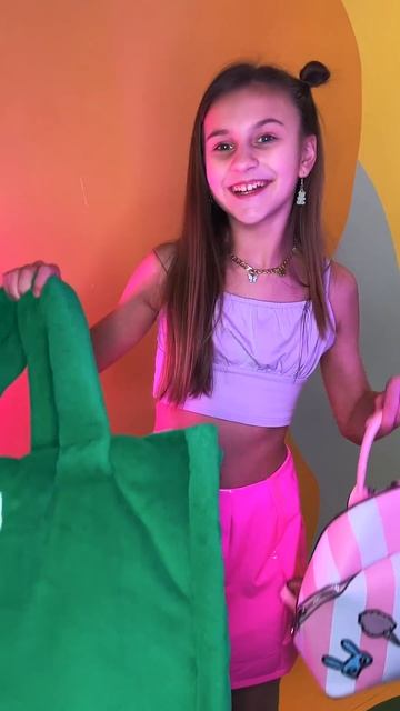 А у вас есть такая же ЛПшка? #кампус #сериалкампус #амин смотреть онлайн