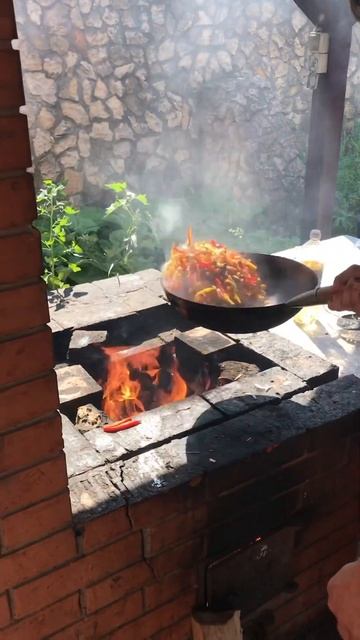 немного мексиканской 🇲🇽 кухни ))) #кесадилья#накостр? смотреть онлайн