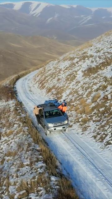 Покатушки в горах. #hiking #jeeping #армения #offroad #горы #snowboarding #armenia #природа смотреть онлайн