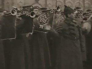 7 ноября 1922. Парад Рабоче-Крестьянской Красной Армии в честь пятилетия Октябрьской революции.