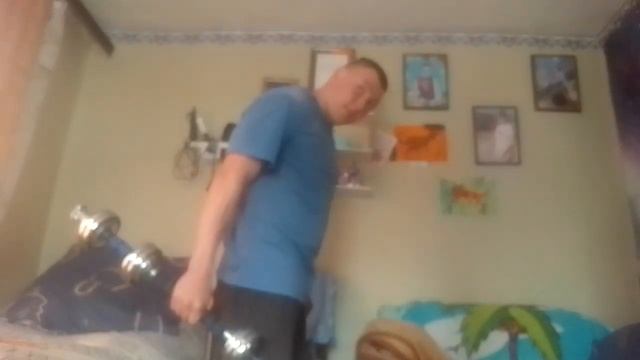 Упражнение молот на бицепс 16 кг штанга. смотреть онлайн