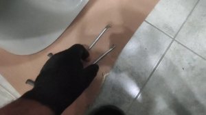 УСТАНОВКА САНТЕХНИКИ В ВАННОЙ своими руками после РЕМОНТА ванной комнаты ПАНЕЛЕЙ ПВХ.