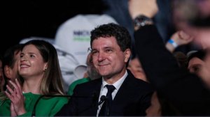 Никушор Дан лидирует на выборах президента Румынии после обработки 44% голосов