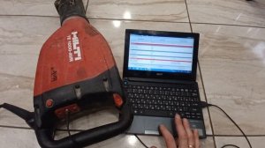 HILTI TE 1000 Горит красная лампочка.                 Сброс наработ