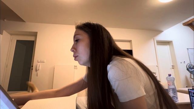 VLOG: Впечатления от игры Лила, Прогулка по Праге, Брендо смотреть онлайн