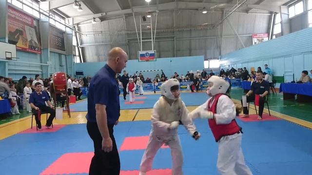 Бой Иванова Ангелина Иваченко Екатерина 05 01 2019 прогре? смотреть онлайн