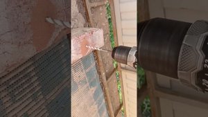 Шуруповерт AEG BS18SBL-202C + Сверло универсальное Milwaukee HEX 6x1