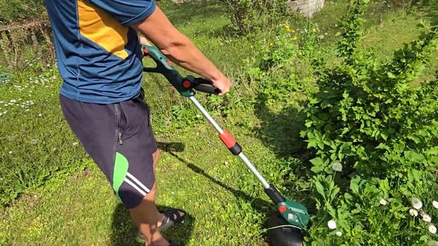 4К Обзор 18V аккумуляторного триммера Bosch UniversalGrassCut 18V- 26-