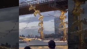 Парусник и мост!