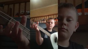 Месяц на балалайке