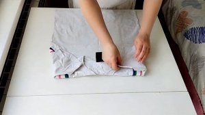 9 способов сложить футболку