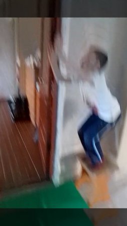 Вис на турнике