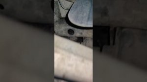 Mercedes GLE замена подушки двигателя.
