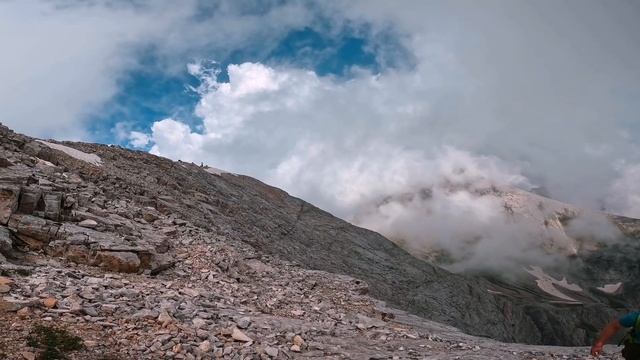 По Джамджиев ръб до Врх Вихрен.