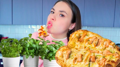 Готовим пиццу с лососем и креветками Засадила город в квартире Отчаянная Домохозяйка мукбанг mulbang