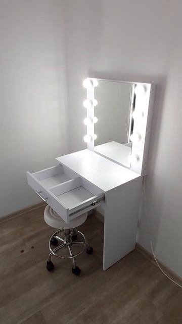 Модель СМ60|Туалетний столик | Dzerkalko | Макіяжне дзеркало смотреть онлайн