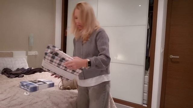 #жизньвиспании КУПИЛА НА РАСПРОДАЖАХ: ШАРФ.БРЮКИ.ШОРТ? смотреть онлайн