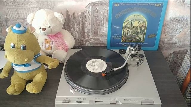 Николай Матвеев, Хор Московского Храма - Свет Христов ?